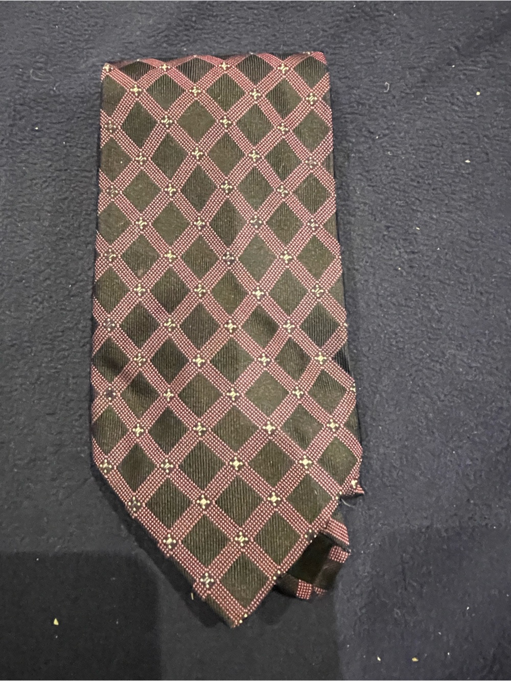 Men's Patterned Tie in Black and Purple